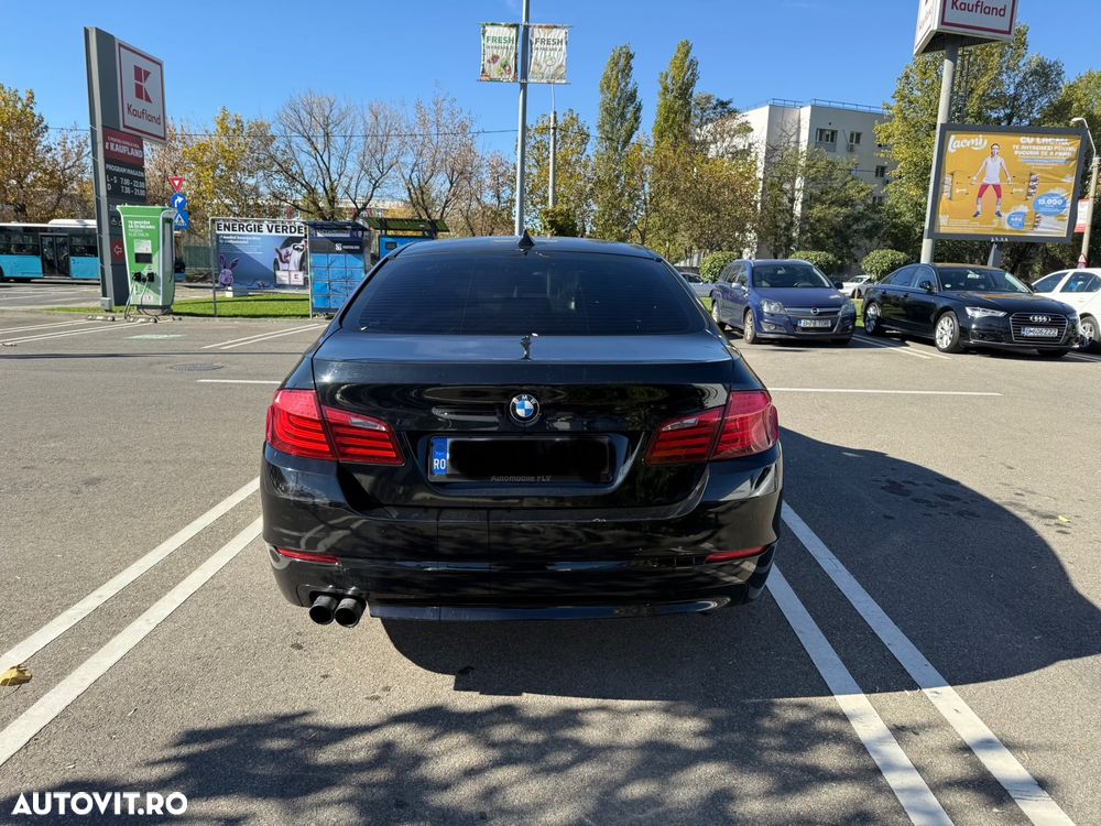 BMW Seria 5 525d xDrive - 5