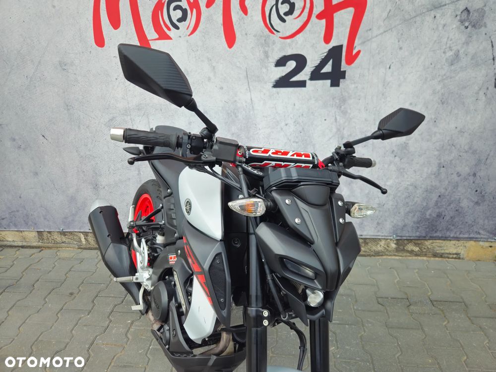 Yamaha MT - 16