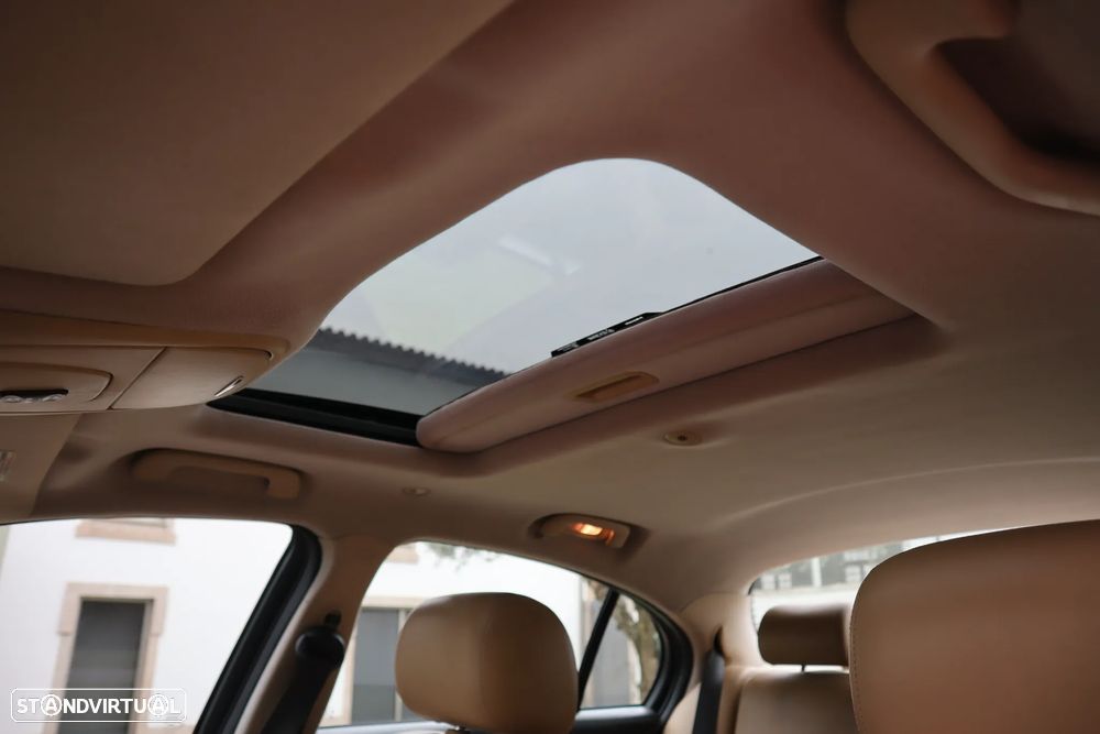 Jaguar S-Type 2.7 Twin Turbo Executive - 20