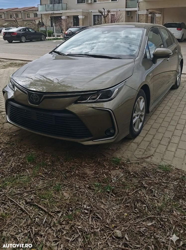 Toyota Corolla 1.8 HSD Dynamic - 1