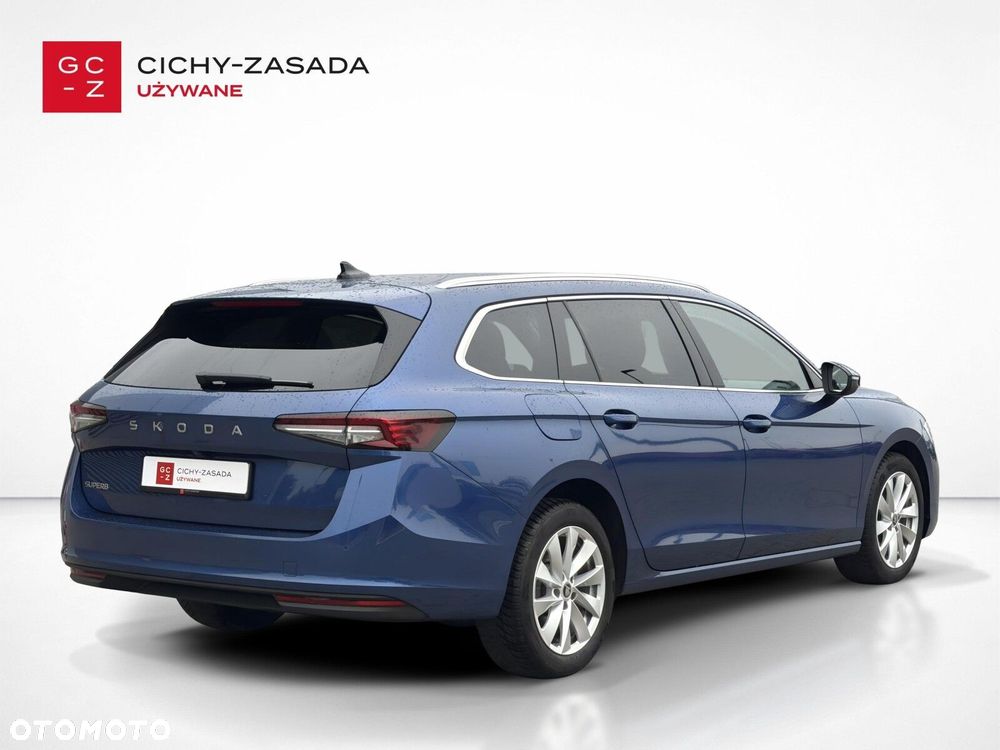 Skoda Superb 2025 photo 5