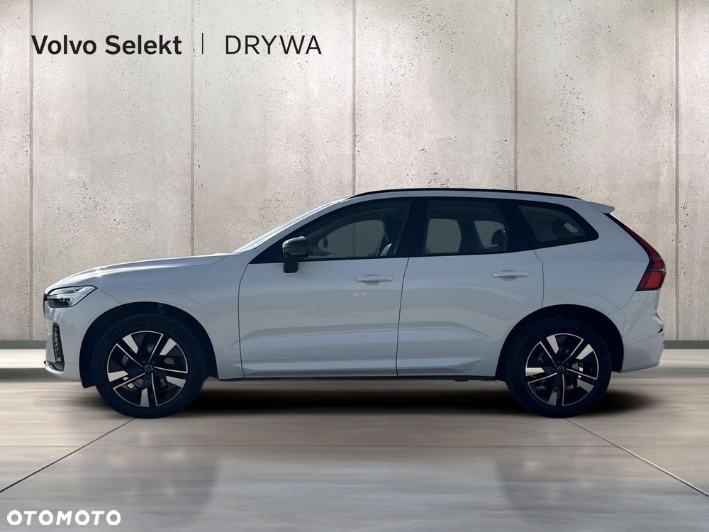 Volvo XC 60 B5 B AWD Plus Dark - 3