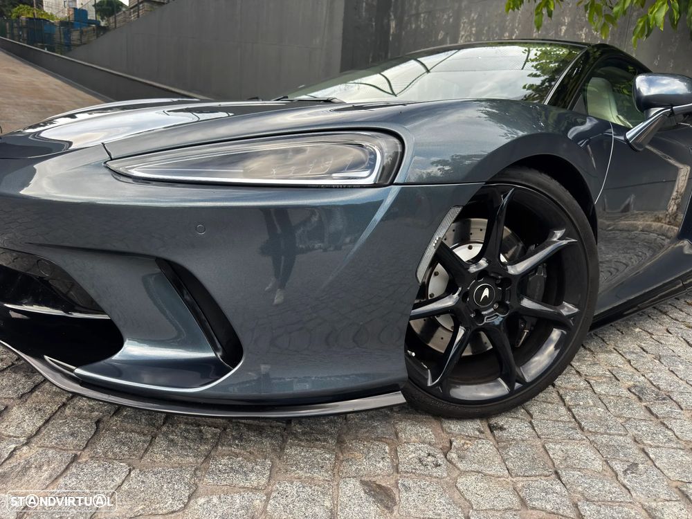 McLaren GT 4.0 Twin-Turbo V8 - 38