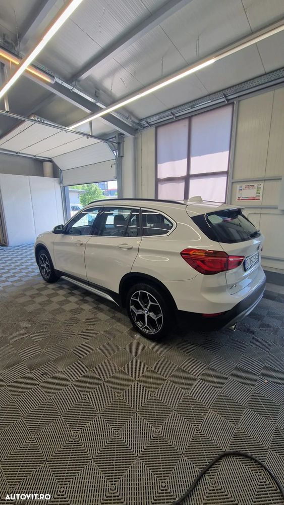 BMW X1 sDrive20d AT - 3