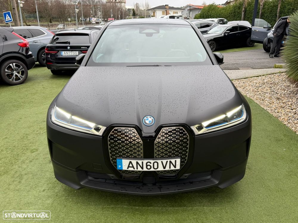 BMW iX xDrive 40 - 15
