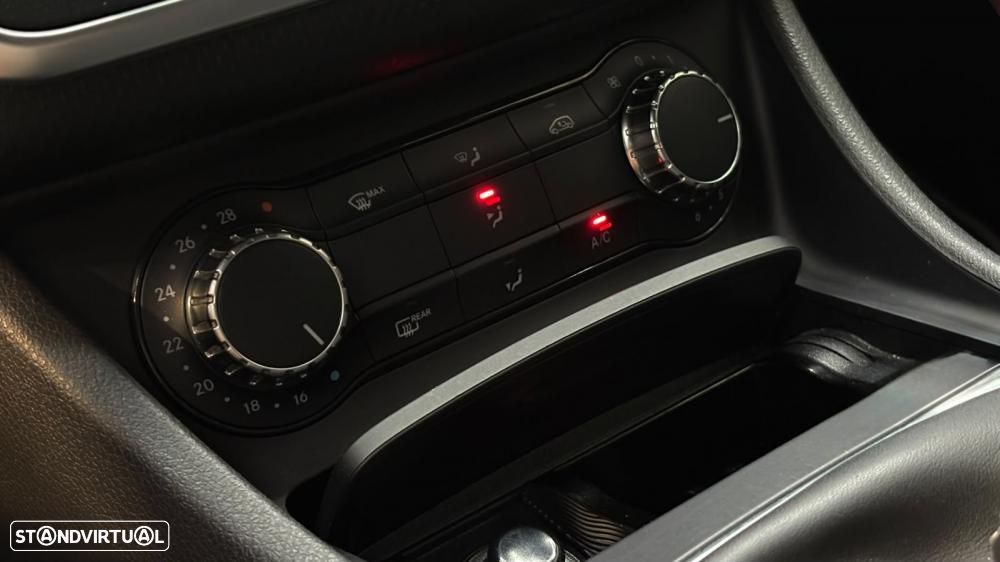 Mercedes-Benz A 200 CDI (BlueEFFICIENCY) Urban - 18