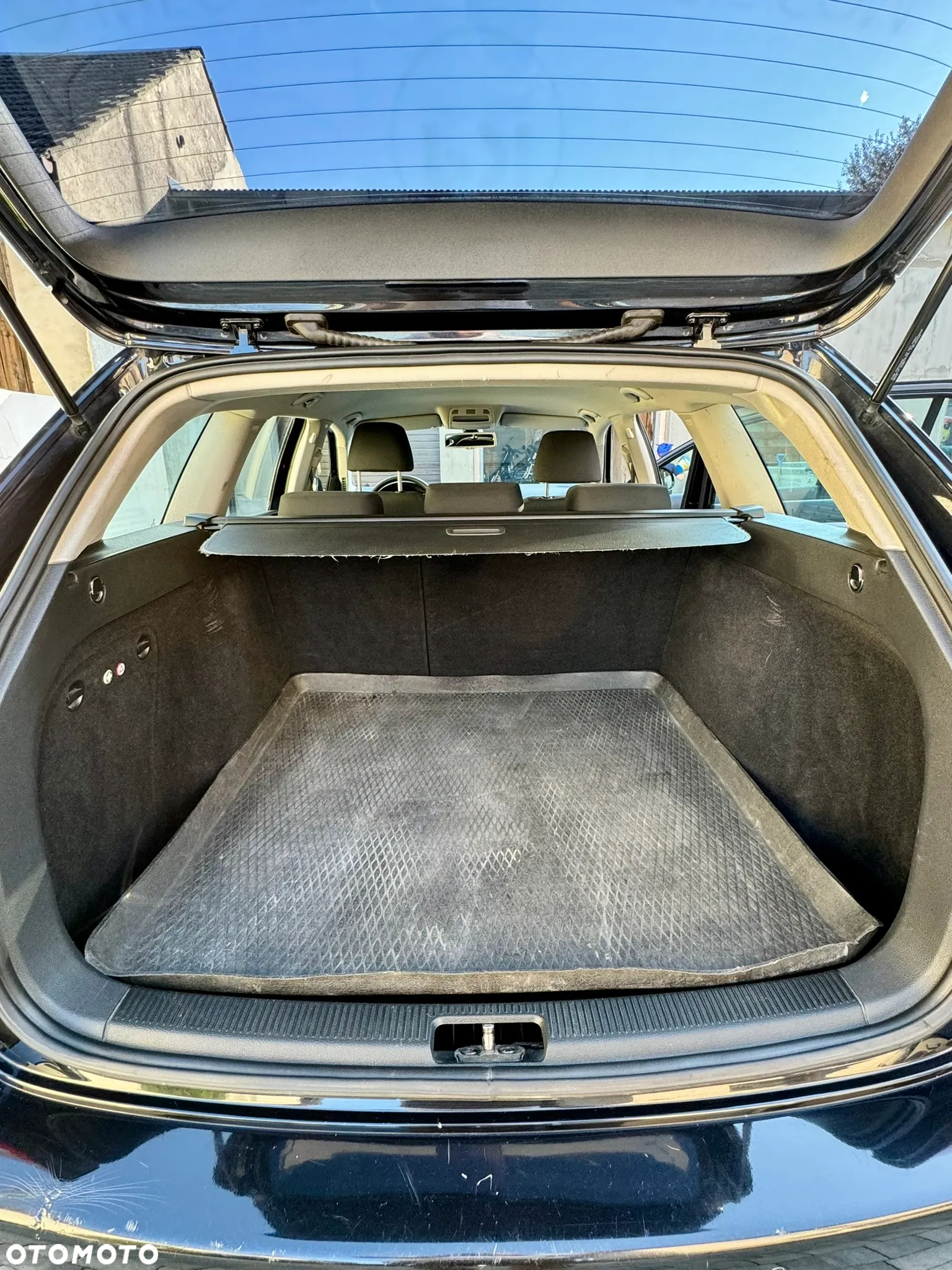Volkswagen Golf - 11