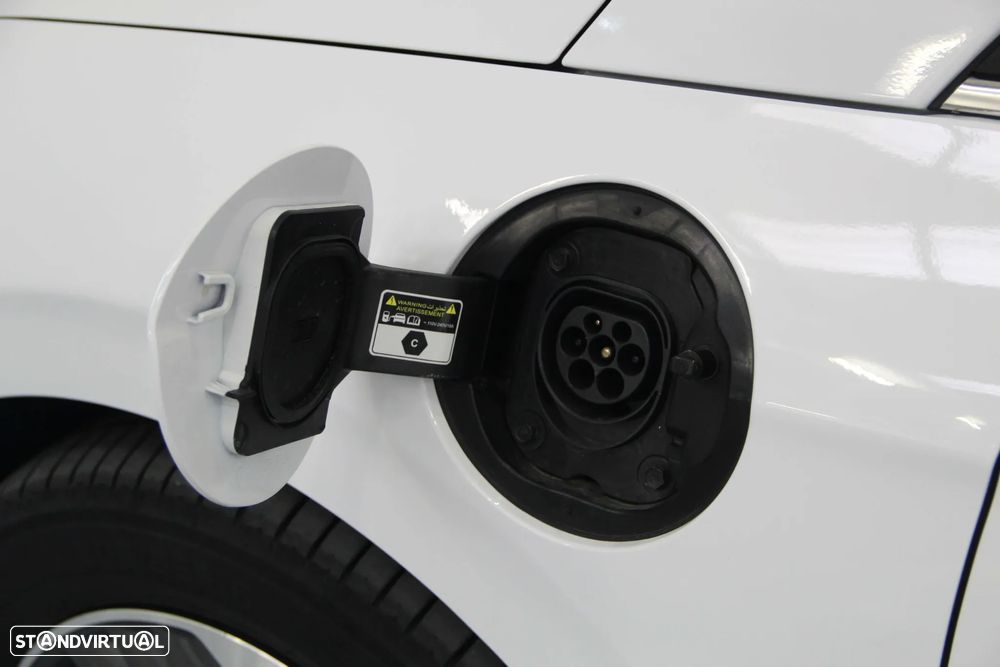 Hyundai Ioniq 1.6 GDI PHEV - 20