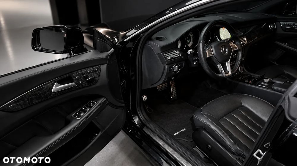 Mercedes-Benz CLS - 7
