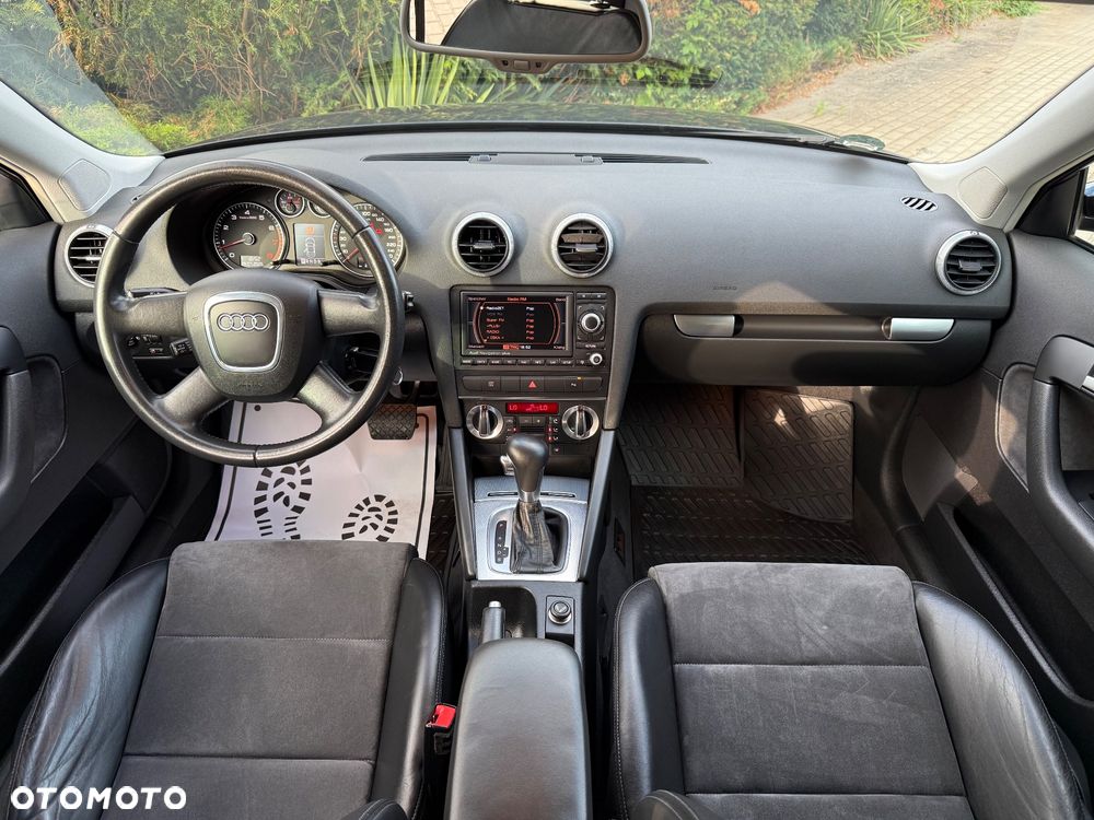 Audi A3 Sportback 1.4 TFSI S tronic Ambiente - 8
