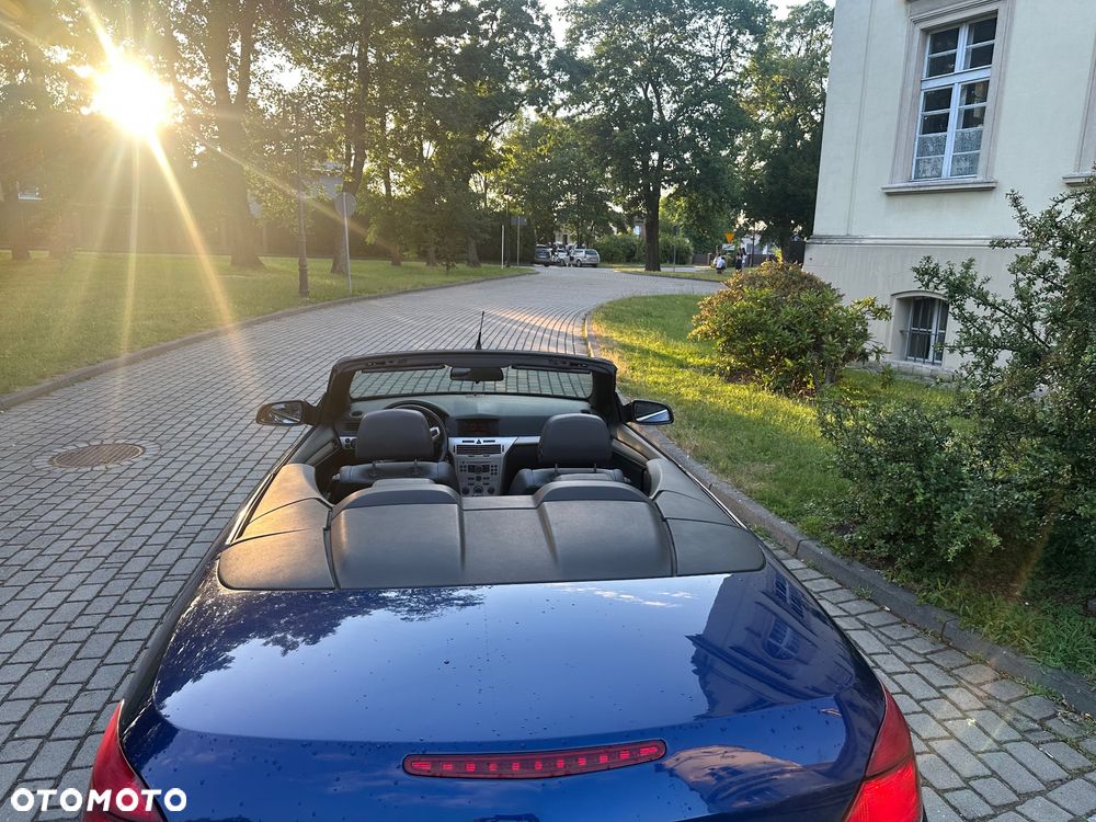 Opel Astra 1.9 CDTI Cosmo - 12