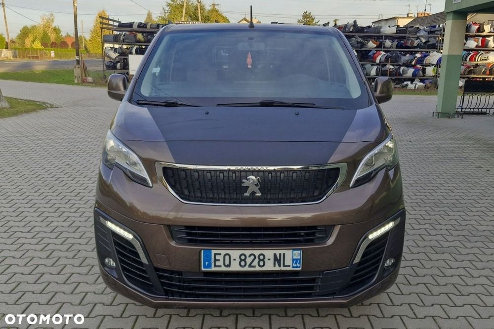 Peugeot Traveller - 7