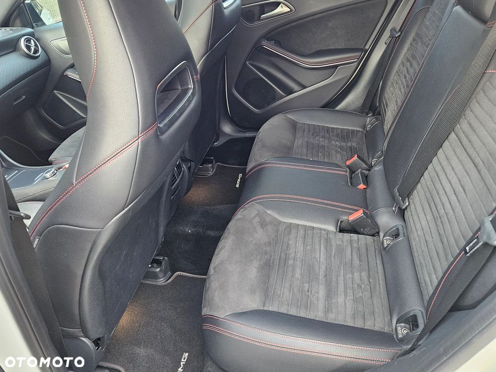 Mercedes-Benz Klasa A 220 4-Matic AMG Line - 13