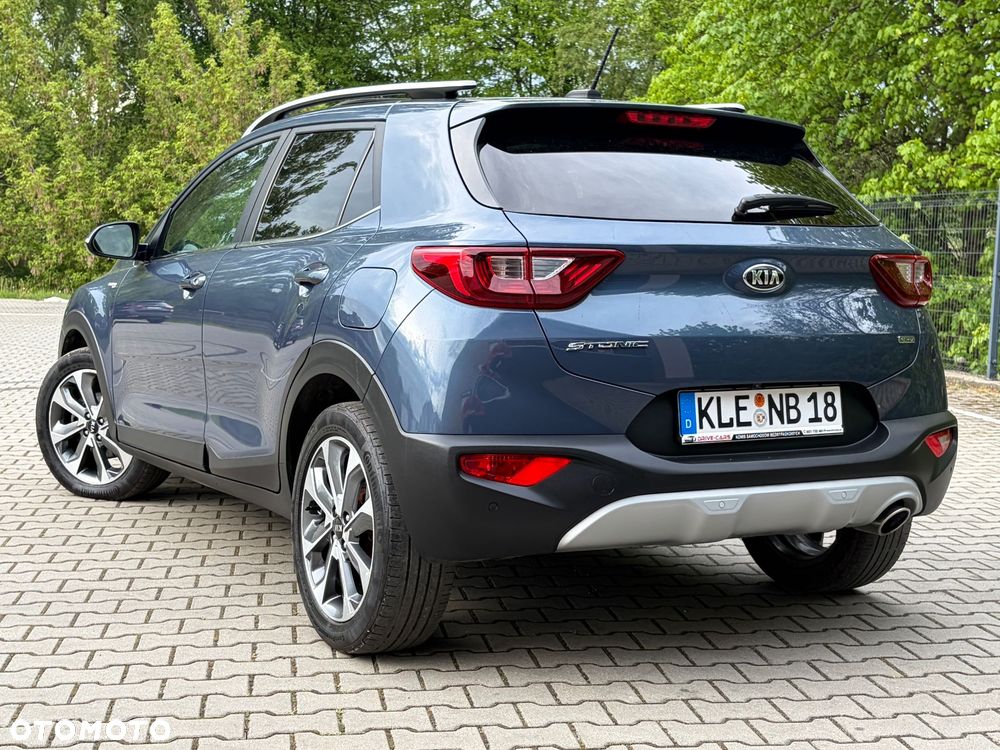 Kia Stonic 1.6 CRDi Platinum Edition - 4