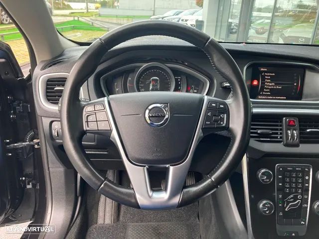 Volvo V40 T2 Momentum - 15