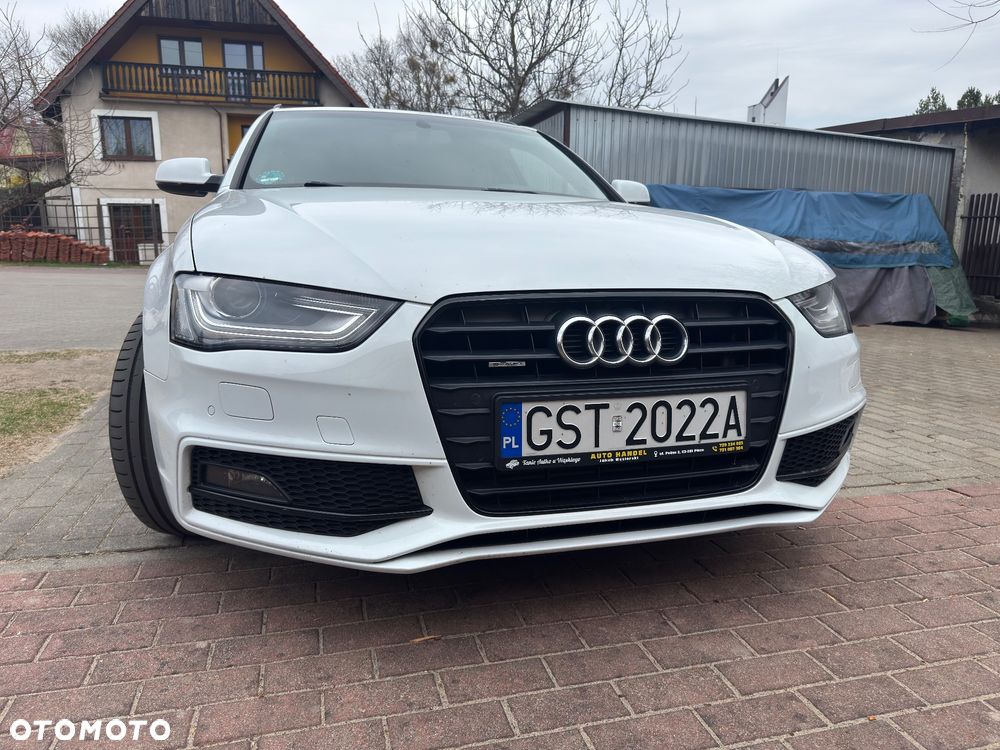 Audi A4 Avant 2.0 TDI DPF quattro S tronic S line Sportpaket - 2