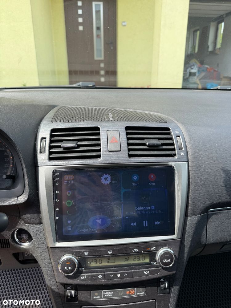 Toyota Avensis 1.8 Premium - 9