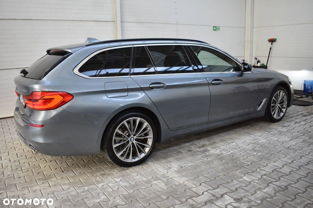 BMW Seria 5 520d xDrive Luxury Line - 9