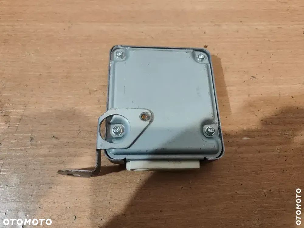 Moduł sterownik Toyota RAV 4 8815042021 - 4