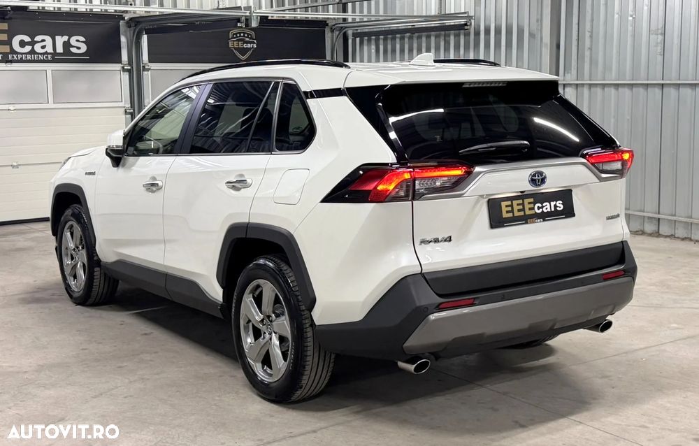 Toyota RAV4 - 5