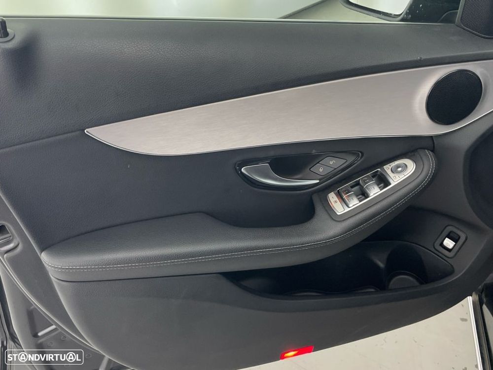 Mercedes-Benz C 300 de Avantgarde - 17