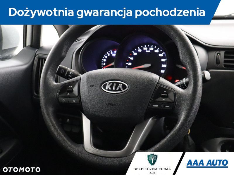 Kia Rio - 21