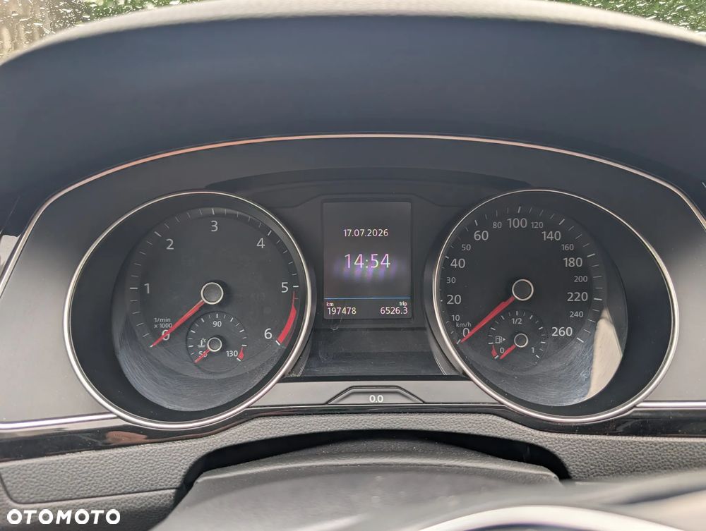 Volkswagen Passat 2.0 TDI BMT Comfortline - 25