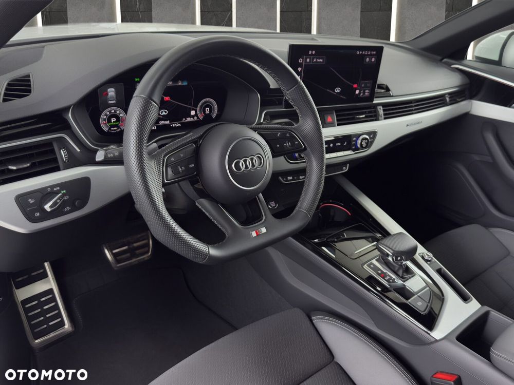 Audi A4 Limousine - 11