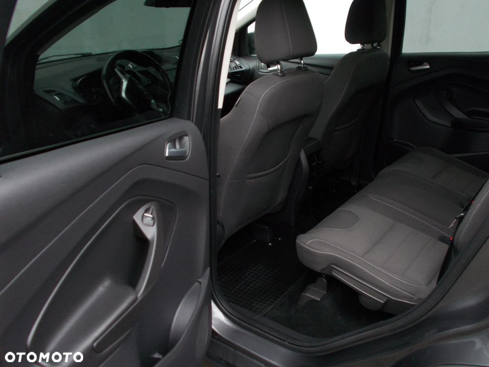Ford Kuga - 6