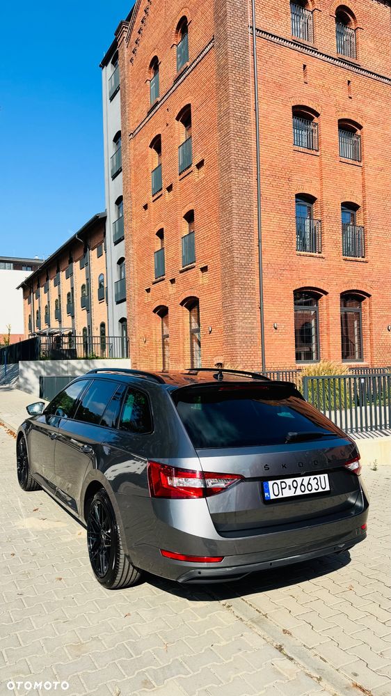 Skoda Superb 2.0 TDI SCR Style DSG - 6