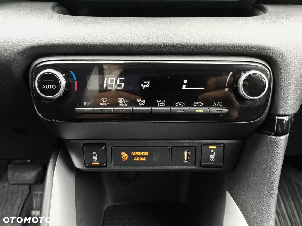 Toyota Yaris Hybrid 1.5 Comfort - 19
