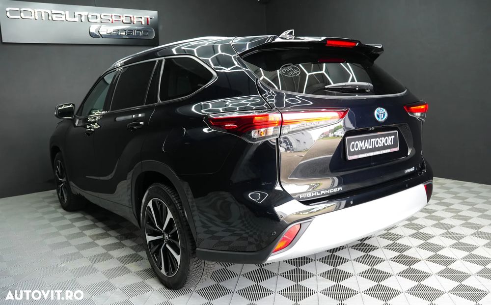 Toyota Highlander 2.5 L Dynamic Force 248CP Luxury Pearly - 4