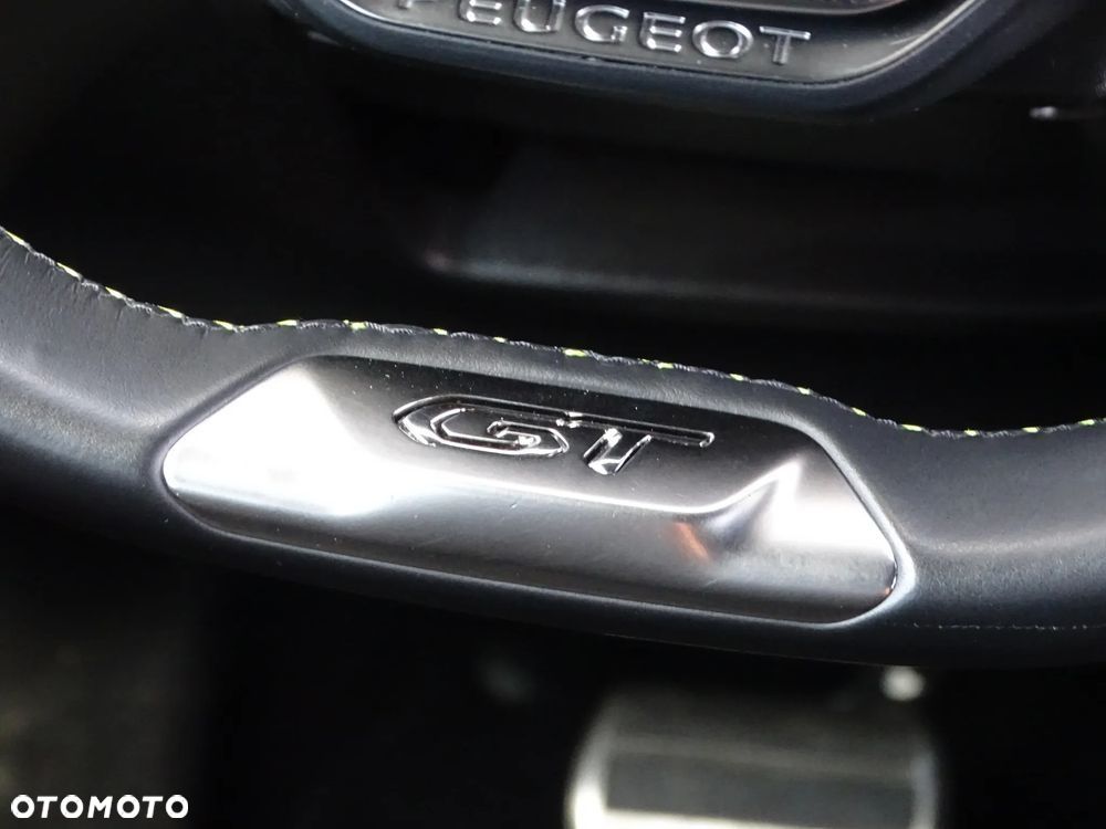 Peugeot 2008 1.2 PureTech GT Pack S&S EAT8 - 20