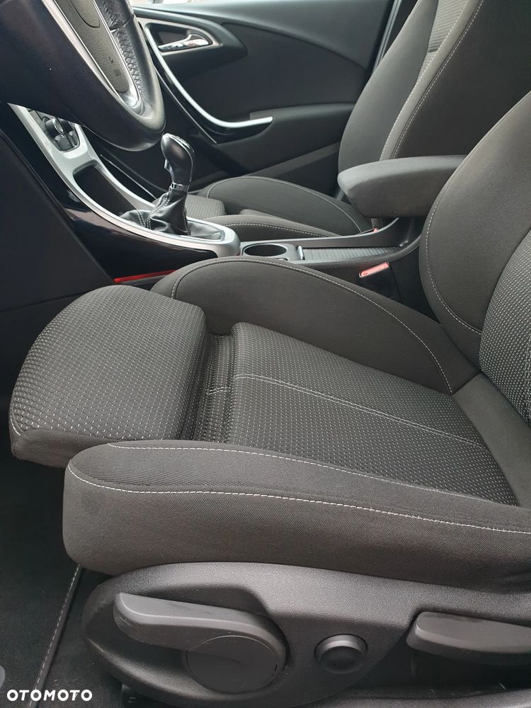 Opel Astra 1.4 Turbo Cosmo - 9