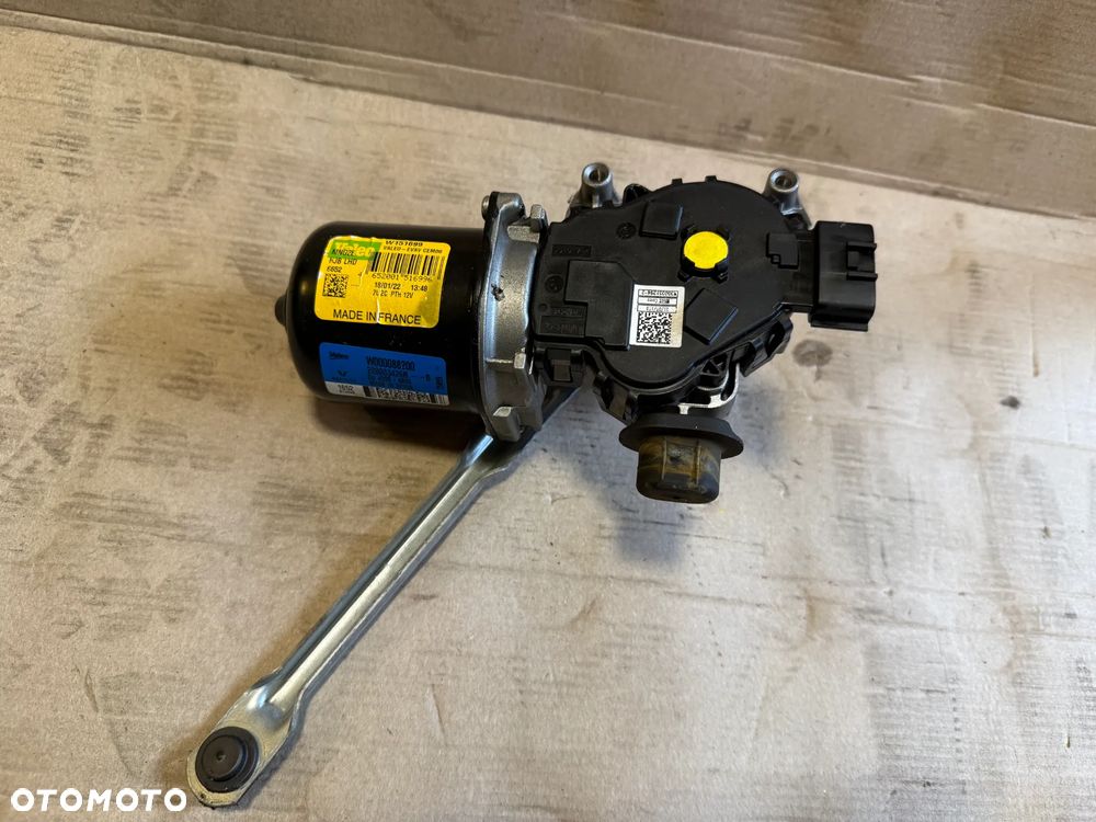 Silniczek wycieraczek Renault Captur II 288003426R OE - 1