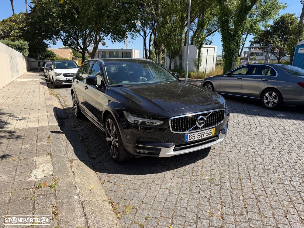 Volvo V90 Cross Country - 3