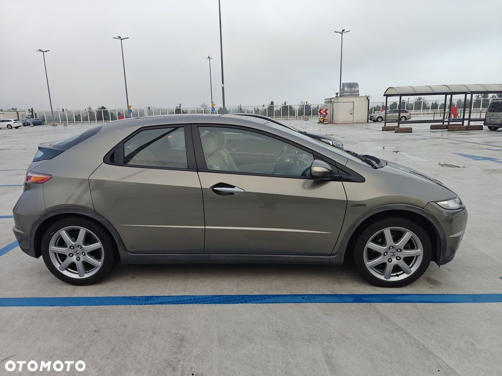 Honda Civic 1.8i-VTEC Executive - 4