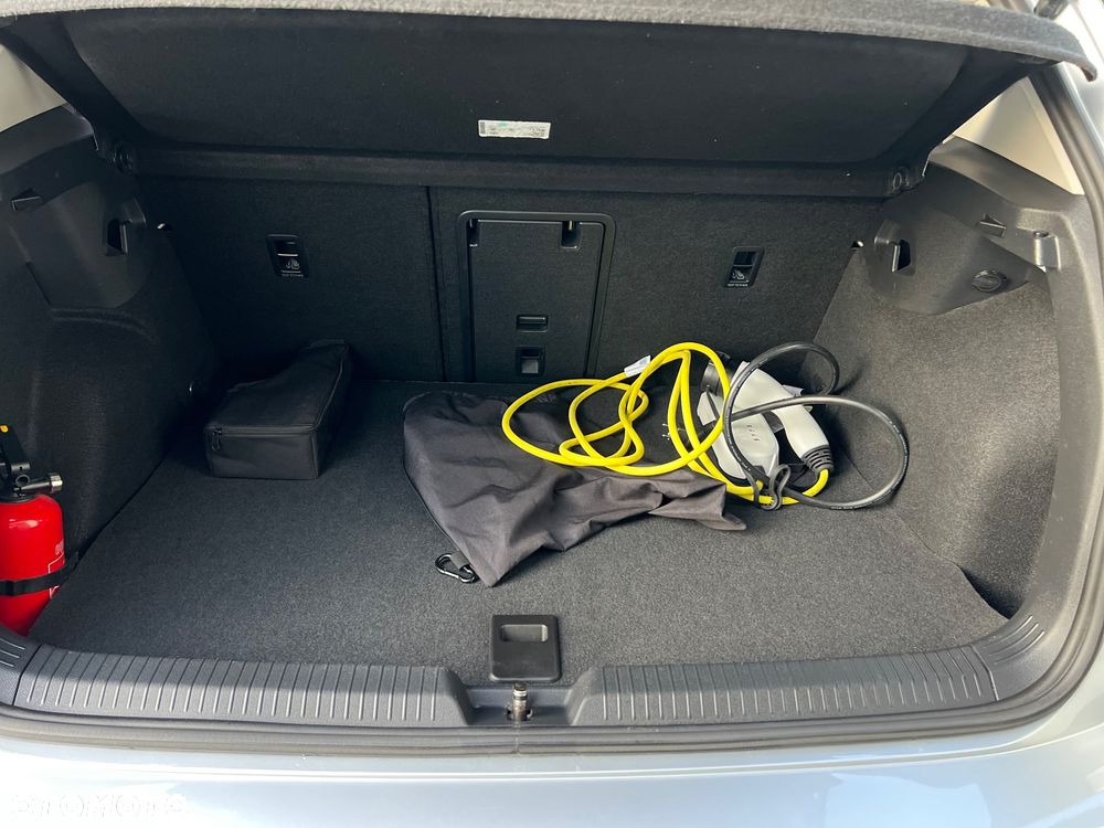 Volkswagen Golf VIII 1.4 TSI Plug-In Hybrid Style DSG - 32
