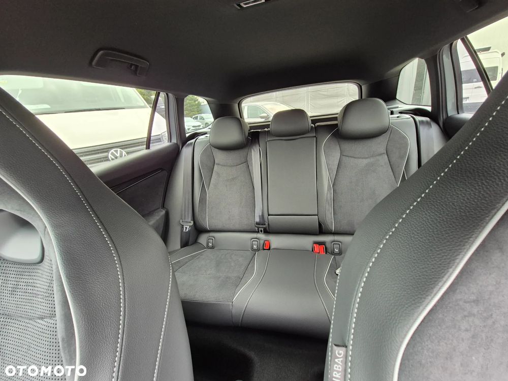 Skoda Superb 2.0 TDI SCR 4x4 Sportline DSG - 16