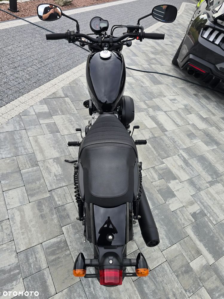 Hyosung GV - 17