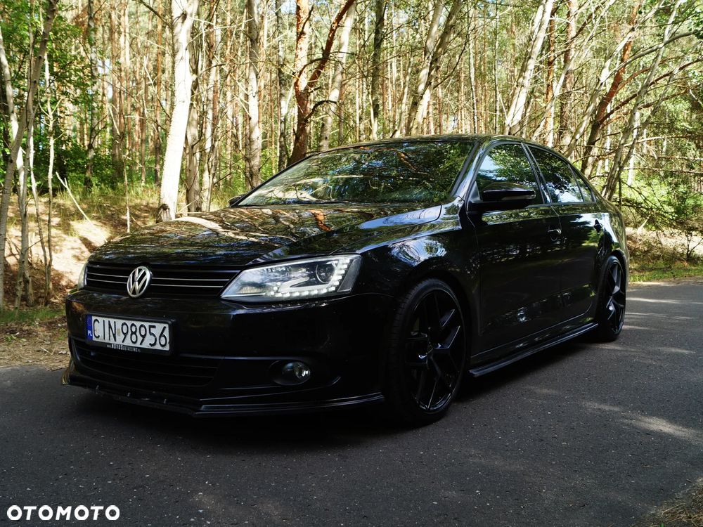 Volkswagen Jetta 1.6 TDI Comfortline - 5