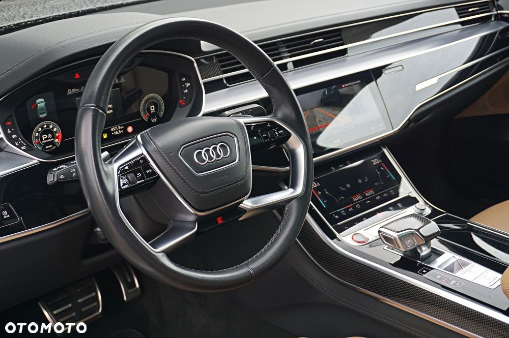 Audi S8 - 14