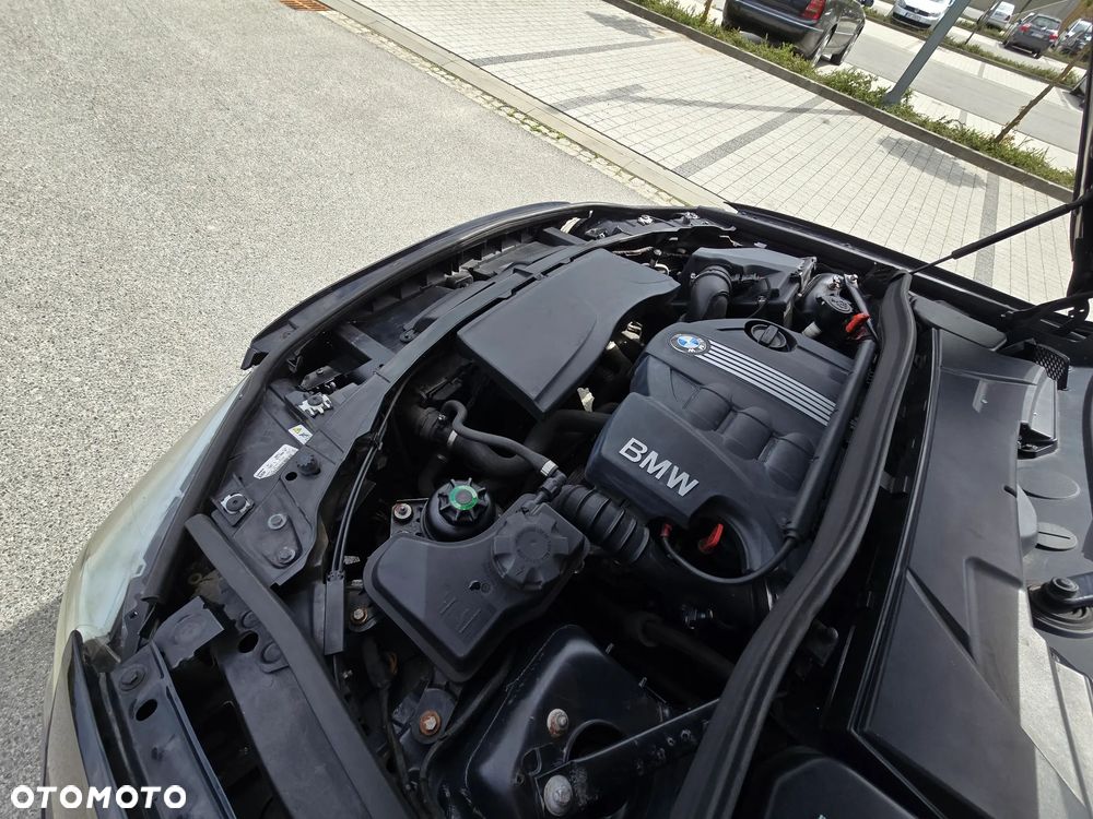 BMW X1 xDrive18d xLine - 17