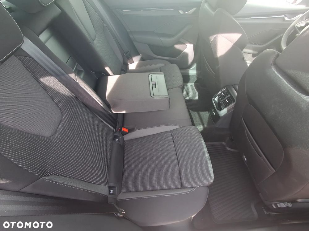 Skoda Octavia 1.5 TSI mHEV Drive Selection DSG - 14