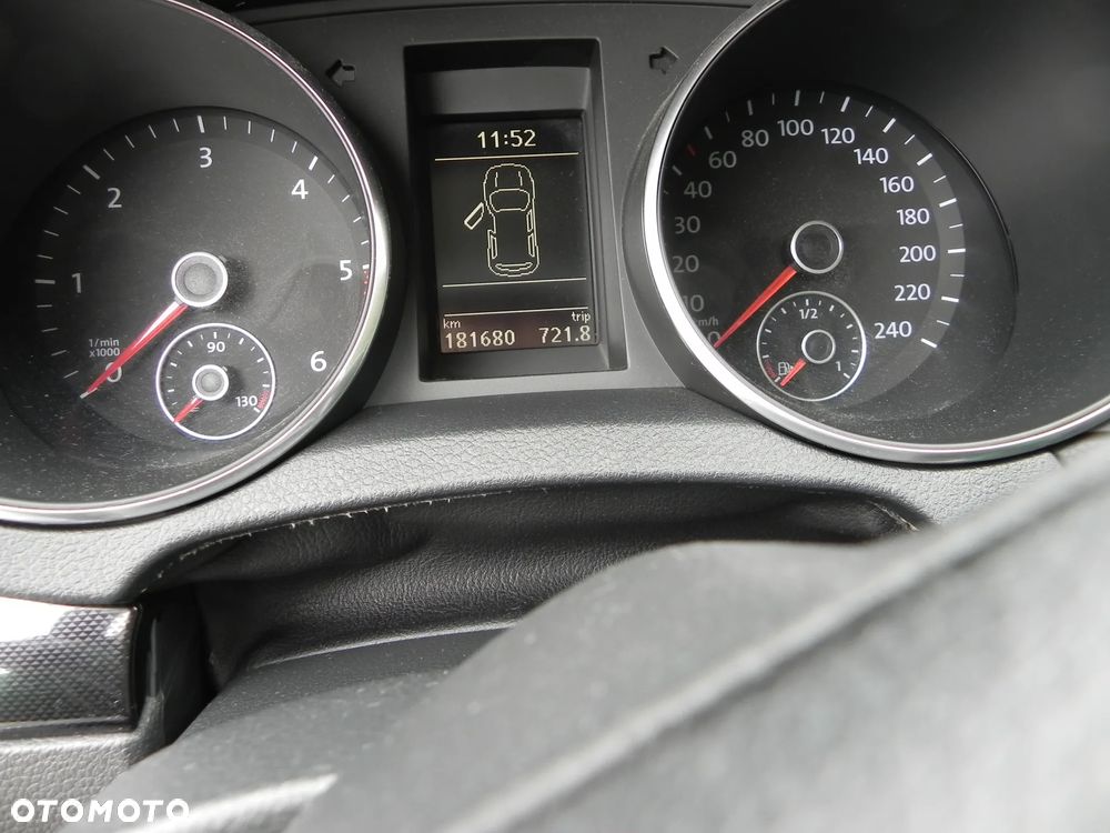 Volkswagen Golf 2.0 TDI Comfortline - 29