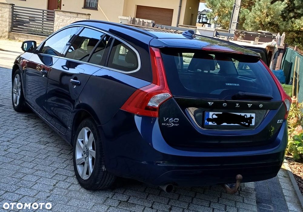 Volvo V60 D2 Momentum - 5