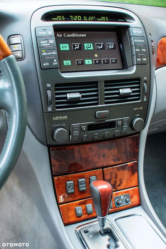 Lexus LS - 29