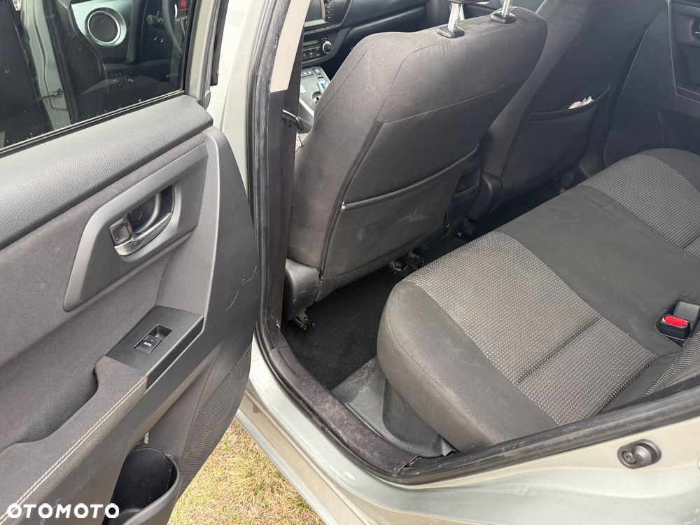 Toyota Auris - 14