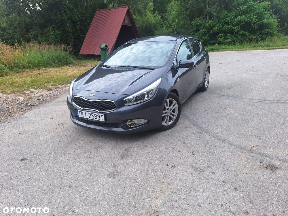Kia Ceed - 16