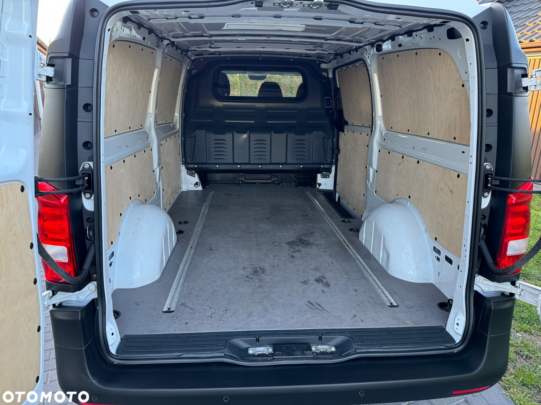 Mercedes-Benz Vito - 13